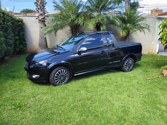 FIAT STRADA 1.8 MPI SPORTING CE 16V FLEX 2P MANUAL FIAT STRADA 1.8 MPI SPORTING CE 16V FLEX 2P MANUAL